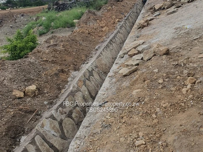 Serviced 400 m² Stand in Hwange — Main Road & Sewer