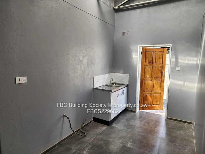 SME Retail & Industrial Shops in a Gated Complex (Sole Mandate)