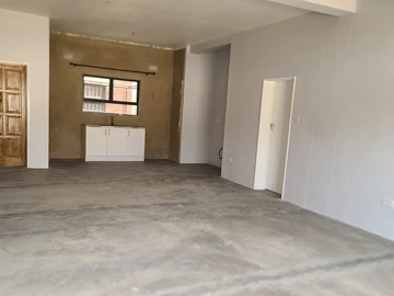 3 Bedroom Flat & Apartment