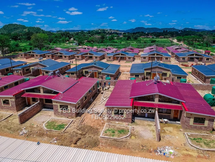 Three bedroomed semi-detached housing units available for rentals in Zvishavane 