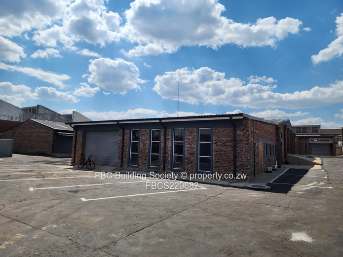 SME Retail & Industrial Shops in a Gated Complex (Sole Mandate)