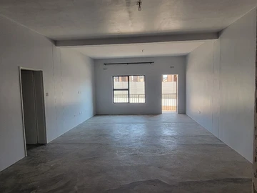 3 Bedroom Flat & Apartment