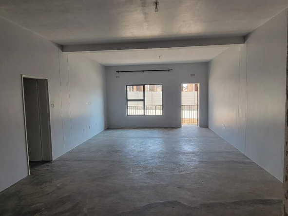 3 Bedroom Flat & Apartment