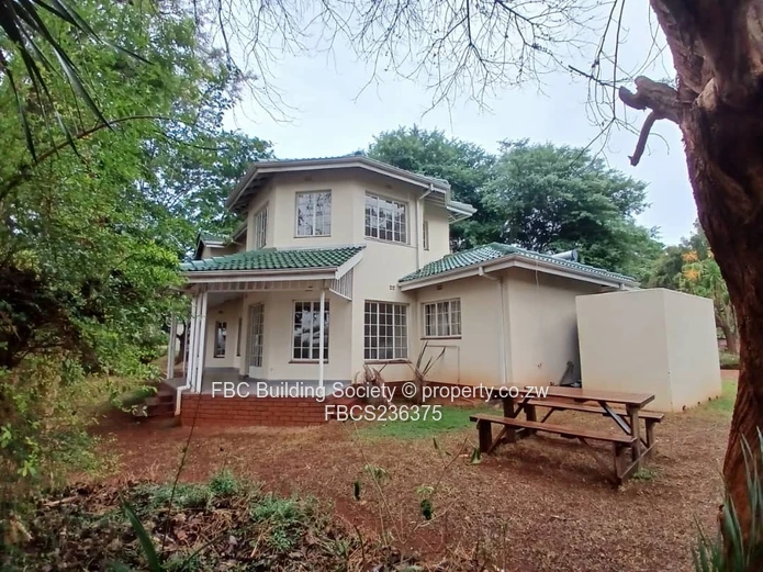 Prestigious Double-Storey Townhouse in Sunriver Manors (Sole Mandate)