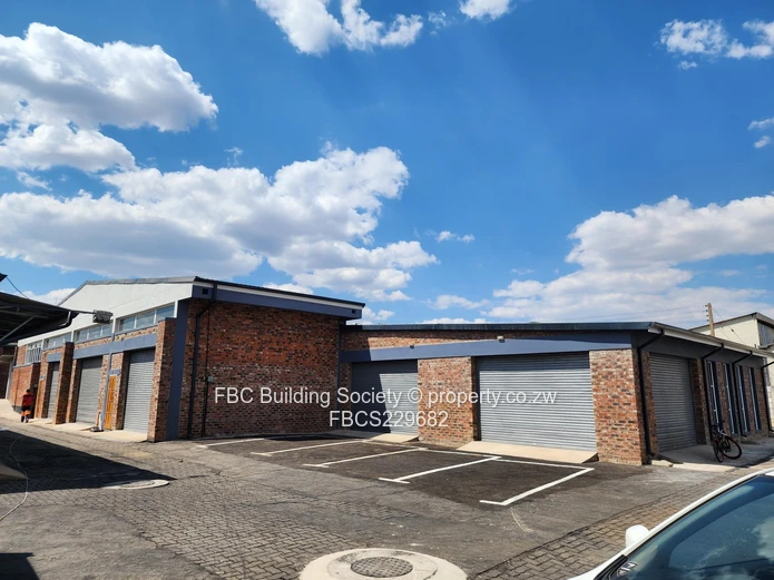 SME Retail & Industrial Shops in a Gated Complex (Sole Mandate)